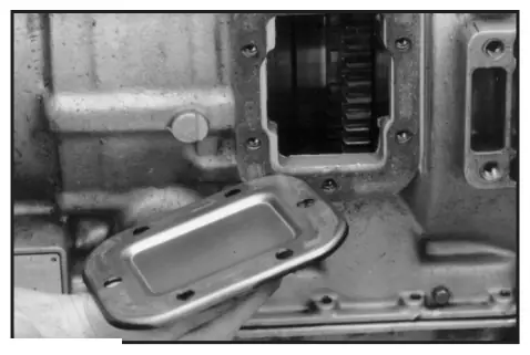 Figura 13, figura del manual del propietario Chelsea 272: Montaje de la toma de fuerza, Series 272M y 272N