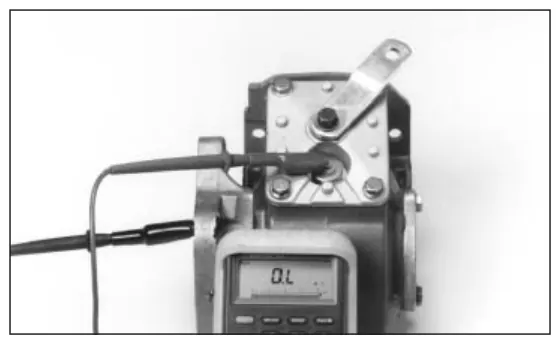 Fig. 13, figura del manual de servicio Chelsea 442: Prueba de continuidad de los switches indicadores 379639 y 379652