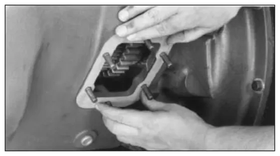 Fig. 1, figura del manual de servicio Chelsea 489: Montaje de la toma de fuerza en la transmisión
