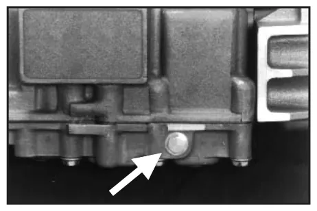 Fig. 1, figura del manual de servicio Chelsea 890: Montaje de la toma de fuerza en la transmisión
