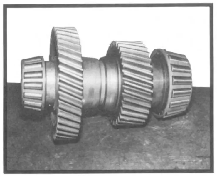 **Fig. 10: Ensamble de la flecha intermedia TC-65**, figura del manual de servicio Fabco PTO-110: camisa ciega