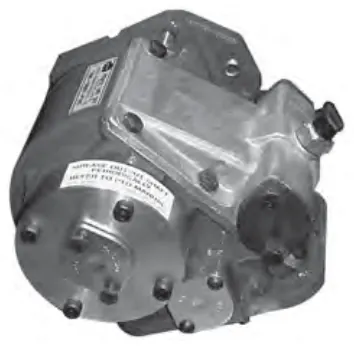 Figura del manual del propietario Muncie de 6 y 8 tornillos: Este requisito no toma en cuenta los ciclos de trabajo del sistema, las vibraciones del vehículo, la aplicación, el terreno ni otras influencias externas. Recomendamos que los componentes de montaje directo, de cualquier tamaño o peso, estén soportados
